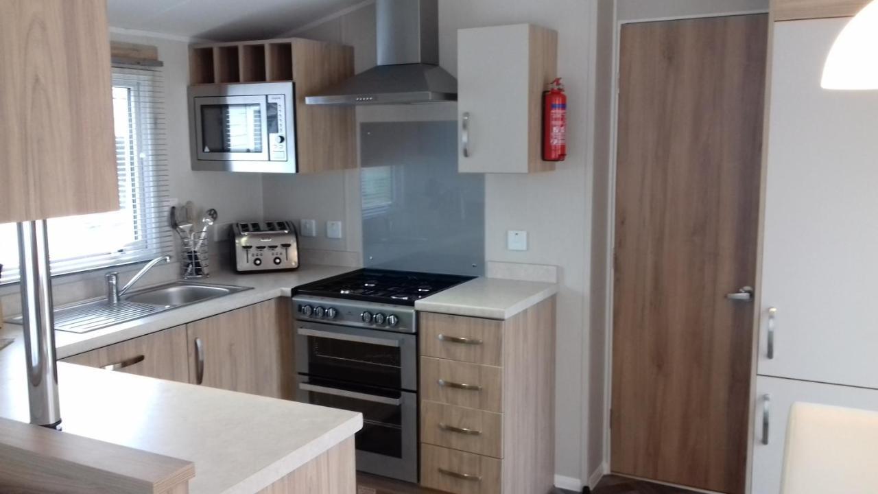 Porth Retreat At Newquay Bay Camping